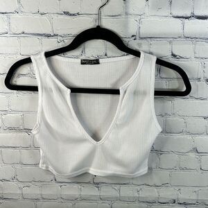 🌟 Nasty Gal White Plunging V-Neck Ribbed Crop Top - Size 4 🌟